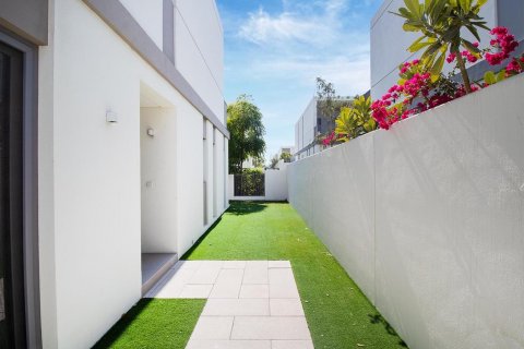 Řadový dům v Tilal Al Ghaf, Dubai, SAE 4 ložnice, 221 m² Č.: 613058 - fotografie 22