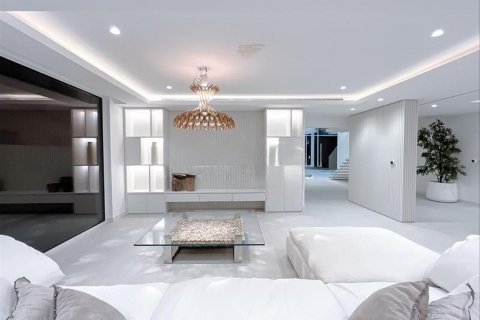 Vilë në Jumeirah Islands, Dubai, Emiratet e Bashkuara Arabe 5 dhoma gjumi, 989 m2. № 613054 - Foto 1