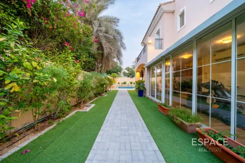 Вилла Арабиан Ранчес, Дубай, БАӘ-да 5 жатын бөлмелер, 460 м² № 661096 - фото 12