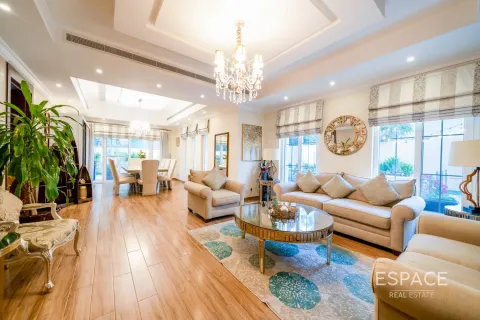 Вилла Арабиан Ранчес, Дубай, БАӘ-да 5 жатын бөлмелер, 460 м² № 661096 - фото 2