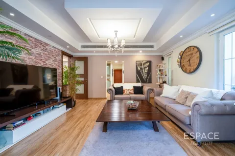 Вилла Арабиан Ранчес, Дубай, БАӘ-да 5 жатын бөлмелер, 460 м² № 661096 - фото 4