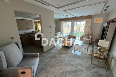 Townhouse til salg i Jumeirah Village Triangle, Dubai, UAE 2 soveværelser, 152 kvm № 720580 - foto 3