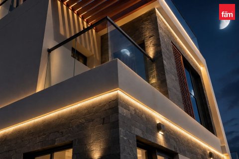 Villa i Dubai, UAE 6 sovrum, 292.7 kvm Nr. 751442