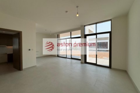 Villa in affitto a Al Furjan, Dubai, EAU 4 camere da letto, 370.7 mq. № 637986 - foto 1