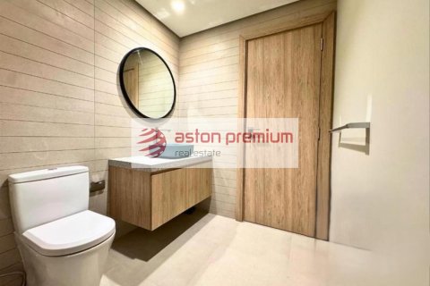Apartment in Business Bay, Dubai, UAE 2 bedrooms, 83.9 sq.m. № 633389 - photo 10
