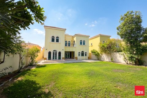 ویلا برای اجاره در Jumeirah Park، Dubai، امارات متحده عربی 3 خوابه ، 675.4 متر مربع ، شماره 721636 - تصویر 1