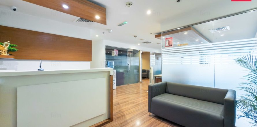 Zyrë në Dubai, Emiratet e Bashkuara Arabe 102.6 m2. № 721635