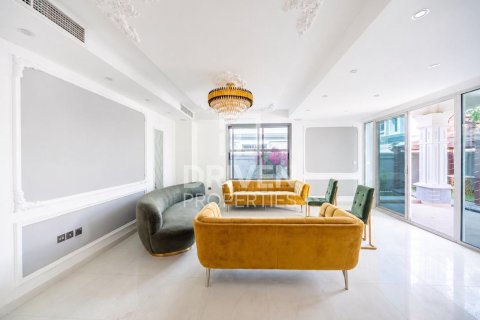 Falcon City of Wonders, Dubai, BAE’de satılık villa 5 yatak odası, 540.14 m² No 744708 - fotoğraf 5