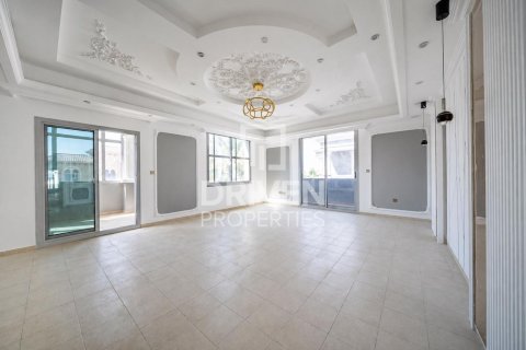 Falcon City of Wonders, Dubai, BAE’de satılık villa 5 yatak odası, 540.14 m² No 744708 - fotoğraf 10