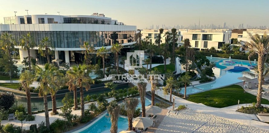 Shtëpi në qytet në Al Barari, Dubai, Emiratet e Bashkuara Arabe 4 dhoma gjumi, 180 m2. № 665309