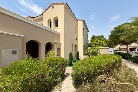 Townhouse sa Dubai Land, UAE 3 silid-tulugan, 247.42 sq.m. № 750006