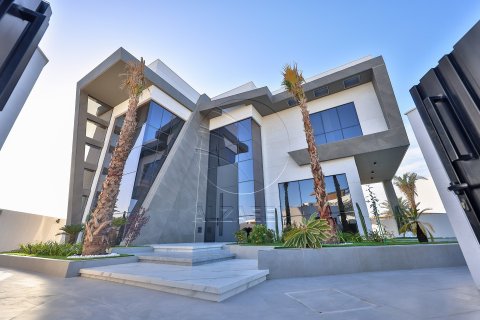 ویلا در Yas Island، Abu Dhabi ، امارات متحده عربی 6 خوابه ، 1000 متر مربع.  شماره 700619