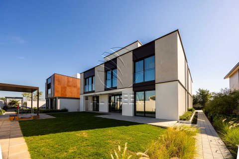 ویلا در Abu Dhabi ، امارات متحده عربی 5 خوابه ، 792 متر مربع.  شماره 700621