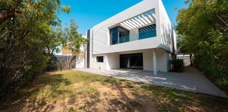 Villa i Yas Island, Abu Dhabi, UAE 5 soveværelser, 549 kvm № 700624