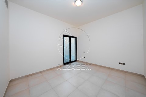 Villa til leje i Yas Island, Abu Dhabi, UAE 5 soveværelser, 549 kvm № 700624 - foto 3