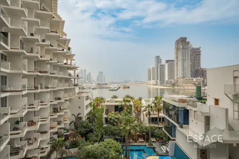 Palm Jumeirah, Dubai, संयुक्त अरब अमीरात में अपार्टमेंट, 2 बेडरूम, 162 वर्ग मीटर, संख्या 650352 - फ़ोटो 1