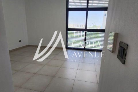 Vilă de închiriat în Yas Island, Abu Dhabi, EAU 4 dormitoare, 599 mp.  №681226 - poză 19