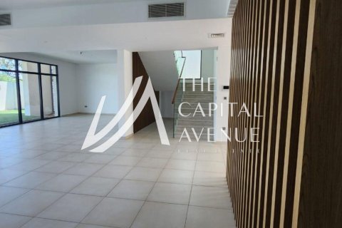 Vilă de închiriat în Yas Island, Abu Dhabi, EAU 4 dormitoare, 599 mp.  №681226 - poză 4