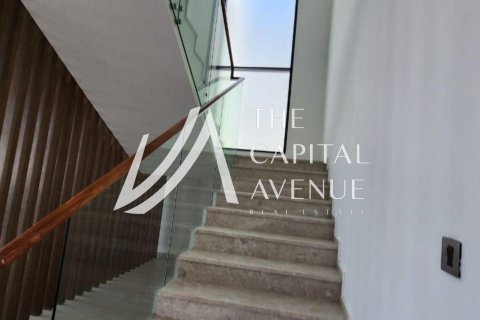 Vilă de închiriat în Yas Island, Abu Dhabi, EAU 4 dormitoare, 599 mp.  №681226 - poză 9