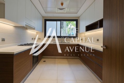 Vilă de închiriat în Yas Island, Abu Dhabi, EAU 5 dormitoare, 508 mp.  №681224 - poză 7