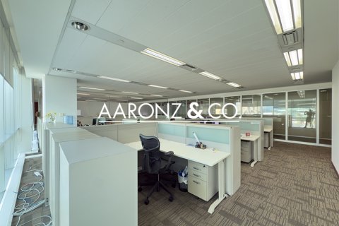 Pejabat di Sheikh Zayed Road, Dubai, UAE 557.4 meter persegi № 670474 - foto 2