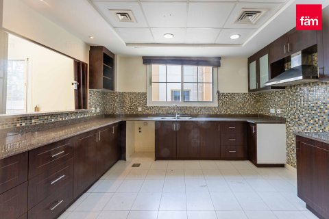 ویلا برای اجاره در Dubai، امارات متحده عربی 5 خوابه ، 727.4 متر مربع ، شماره 638120 - تصویر 8