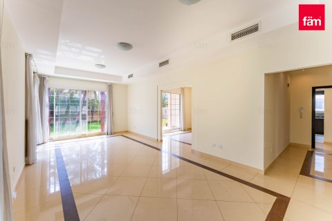 ویلا برای اجاره در Dubai، امارات متحده عربی 5 خوابه ، 727.4 متر مربع ، شماره 638120 - تصویر 10