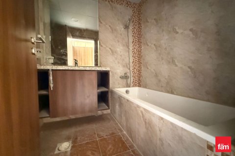 Lägenhet till försäljning i City of Arabia, Dubai, UAE 2 sovrum, 134.1 kvm Nr. 696696 - fotografi 11