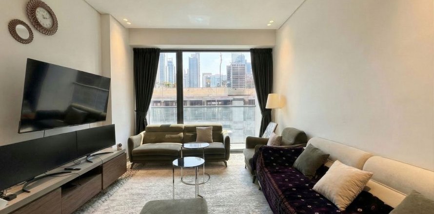 Al Satwa, Dubai, UAE의 아파트 침실 2개, 121.7제곱미터 번호 696698