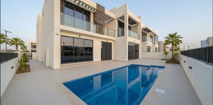 Vilë në Al Furjan, Dubai, Emiratet e Bashkuara Arabe 5 dhoma gjumi, 600 m2. № 758375