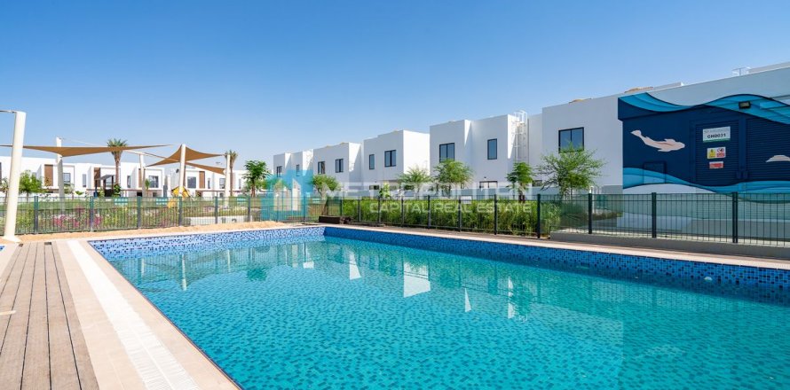Townhouse in Al Ghadeer, Abu Dhabi, UAE 3 bedrooms, 199.5 sq.m. № 651953