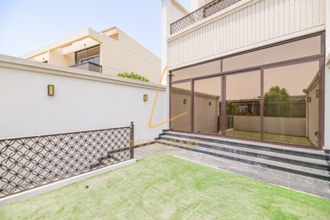 Villa in Al Furjan, Dubai, UAE 3 bedrooms, 168 sq.m. № 721281 - photo 9