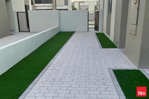 Kuća u nizu u gradu Dubai, UAE 4 spavaće sobe, 253.9 m2 Br. 711574 - Slika 2