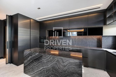 Apartment in Business Bay, Dubai, UAE 4 bedrooms, 272.86 sq.m. № 755947 - photo 4