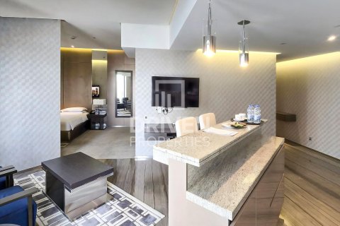 Снять в аренду квартиру в Bur Dubai, Дубай, ОАЭ 1 комната, 71м2, № 655556 - фото 1