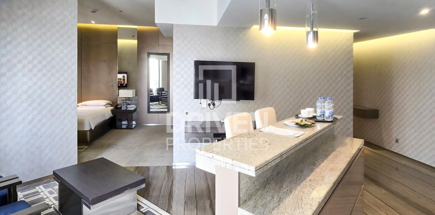 Квартира в Bur Dubai, Дубай, ОАЭ 1 комната, 71м2 № 655556