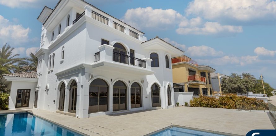 Palm Jumeirah, Dubai, UAE의 빌라 침실 5개, 681제곱미터 번호 668292