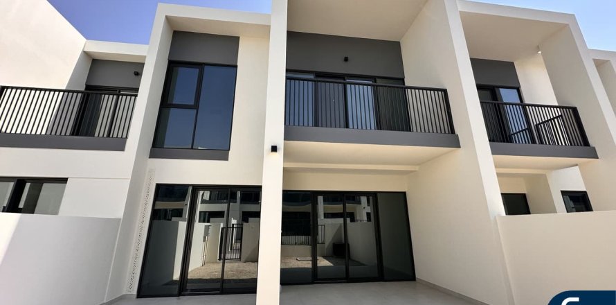 Вилла в Town Square, Дубай, ОАЭ 3 спальни, 197м2 № 668291