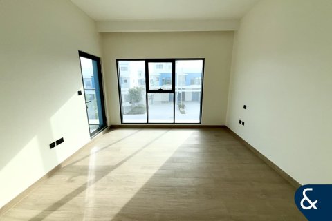 Vilë në Damac Lagoons, Dubai, Emiratet e Bashkuara Arabe 5 dhoma gjumi, 264 m2. № 668290 - Foto 13