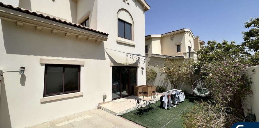 Villa in Reem, Dubai, VAE: 3 Schlafzimmer, 237 m2 Nr. 668287