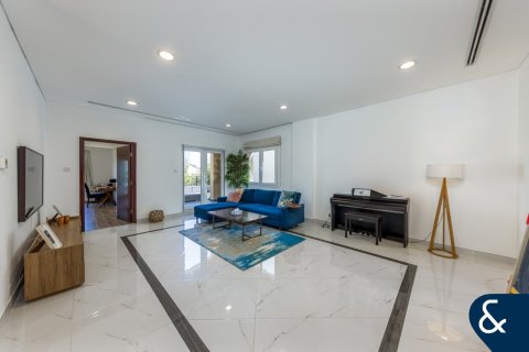 Villa itt: Motor City, Dubai, EAE, 4 hálószoba, 454 m², azonosító: 666262 - fénykép 8