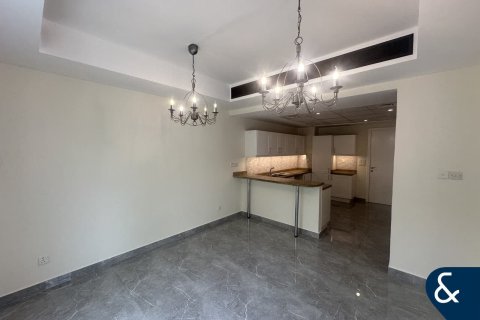 וילה להשכרה ב Arabian Ranches, Dubai, איחוד האמירויות  4 חדרי שינה, 279 מ"ר, מספר 666256 - תמונה 15