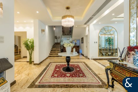 Müüa villa asukohaga Motor City, Dubai, AÜE: 5 magamistoaga, 678 m² Nr 666261 - pilt 12