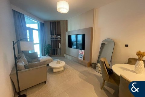 Business Bay, Dubai, UAE의 아파트 침실 1개, 72제곱미터 번호 688520