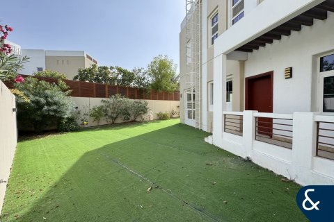 Vila v Mudon, Dubai, SAE 3 ložnice, 332 m² Č.: 688515 - fotografie 27