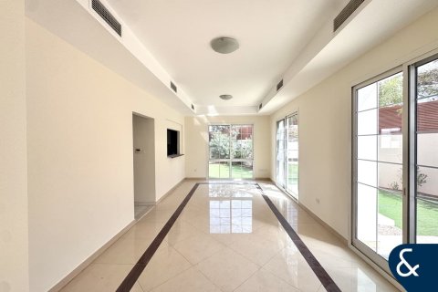 Vila v Mudon, Dubai, SAE 3 ložnice, 332 m² Č.: 688515 - fotografie 5