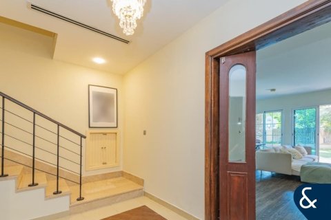 Üürile anda ridamaja asukohaga Jumeirah Village Triangle, Dubai, AÜE: 2 magamistoaga, 283 m² Nr 688519 - pilt 8