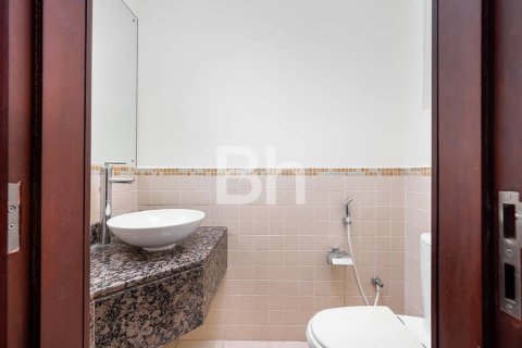 Apartmen di Jumeirah Beach Residence, Dubai, UAE 2 bilik tidur, 121 meter persegi № 643173 - foto 6