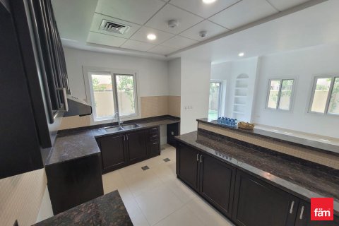 تاون هاوس للإيجار في دبي، الإمارات العربية المتحدة 3 غرفة نوم ، 180 متر مربع ، رقم 668948 - صورة 7