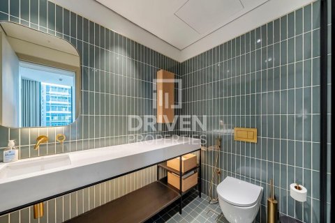 Apartment in Business Bay, Dubai, UAE 1 bedroom, 60.2 sq.m. № 746314 - photo 9